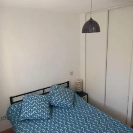 Maison A 50 M De La *