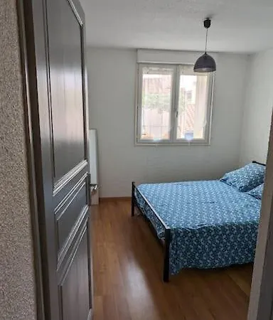 Maison A 50 M De La